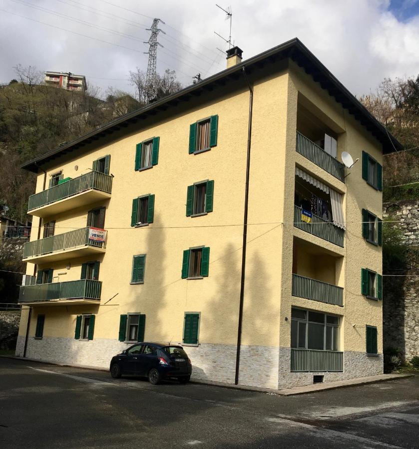 Dietro L'Angolo Sondrio Villa Exterior foto