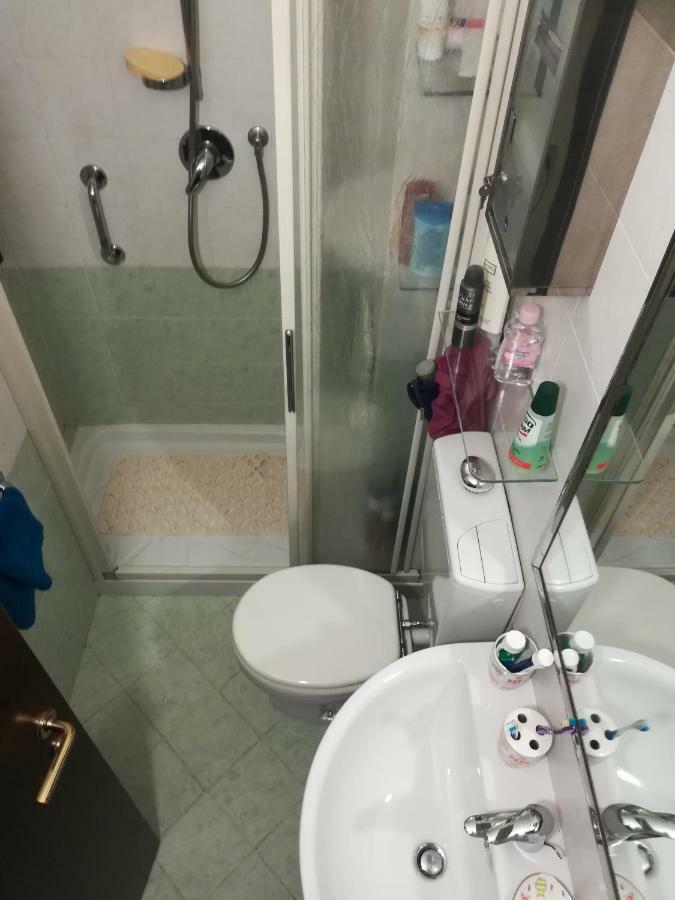 Dietro L'Angolo Sondrio Villa Exterior foto